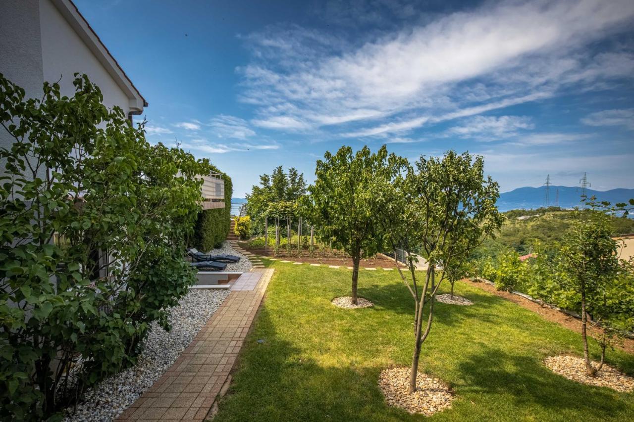 Terra Magica Deluxe Apartment Or Room With Private Parking, Terrace And Sea View Rijeka Exterior foto