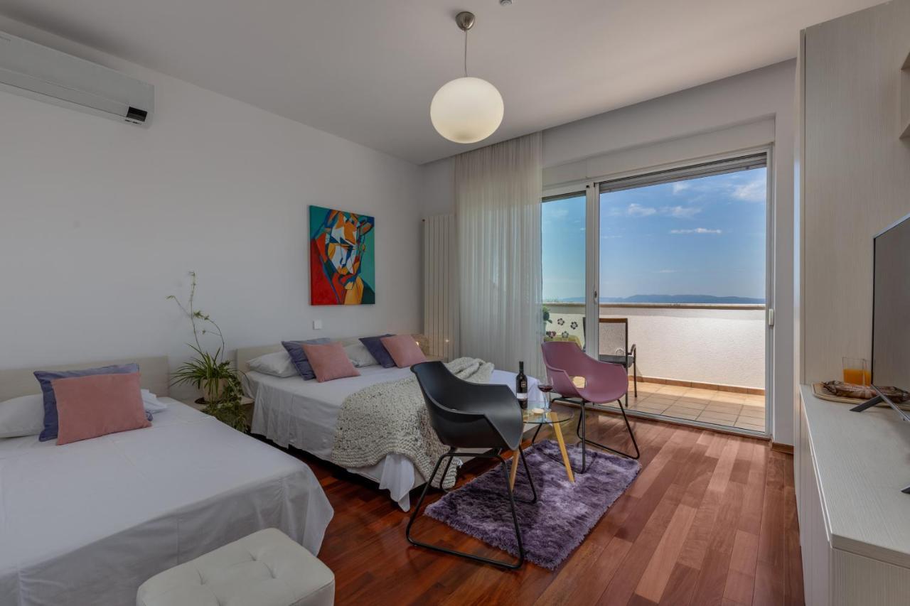 Terra Magica Deluxe Apartment Or Room With Private Parking, Terrace And Sea View Rijeka Exterior foto