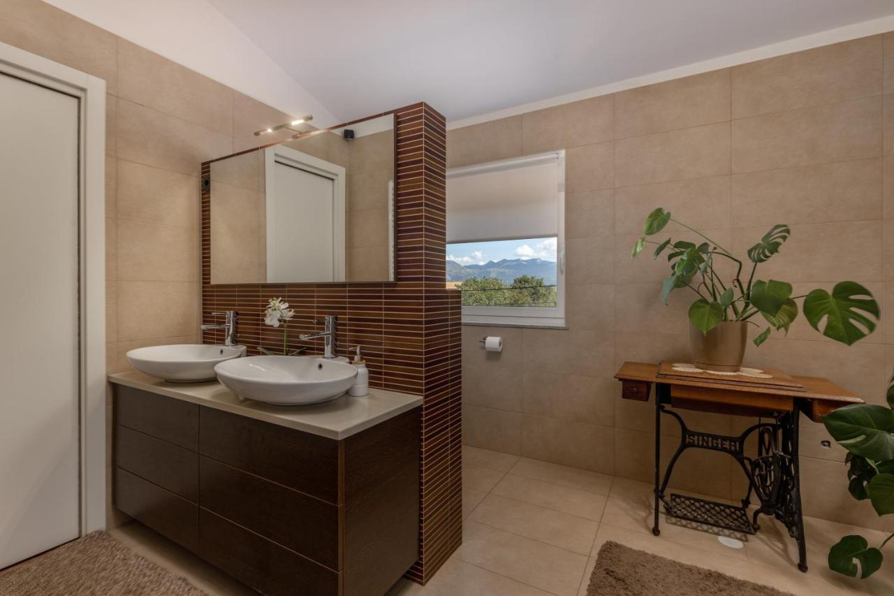 Terra Magica Deluxe Apartment Or Room With Private Parking, Terrace And Sea View Rijeka Exterior foto